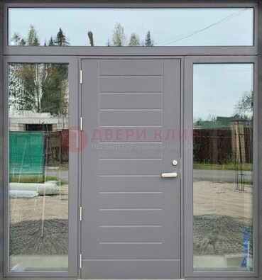Серая стальная дверь с панелью МДФ и стеклянными фрамугами ДФГ-28 в Волоколамске