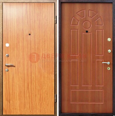 Светлая железная дверь с ламинатом МДФ внутри ДЛ-15 в Волоколамске