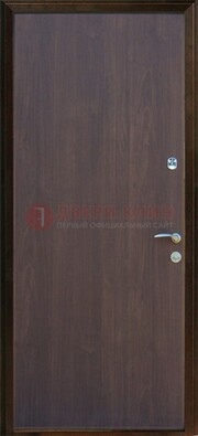 Темная металлическая дверь с ламинатом ДЛ-5 в Волоколамске