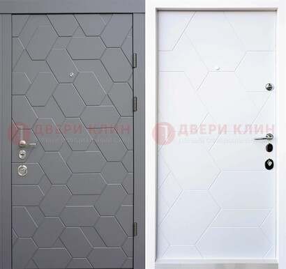 Серая стальная дверь с белой МДФ внутри ДМ-204 в Рязани