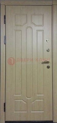 Светлая железная дверь с МДФ ДМ-21 в дом в Волоколамске