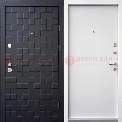 Черная входная дверь с МДФ панелями ДМ-222 в Волоколамске