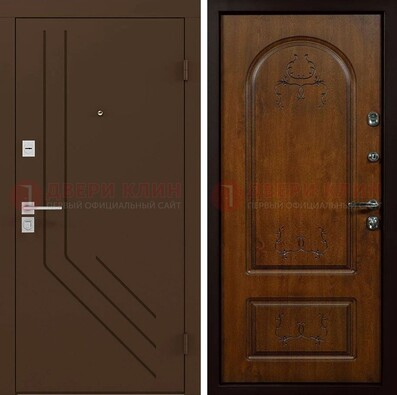 Темная стальная коричневая дверь с фрезерованной МДФ с узором ДМ-294 в Волоколамске