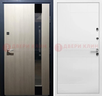 Стальная дверь в коричневом цвете и белой МДФ с молдингами ДМ-329 в Волоколамске