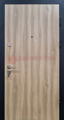 Светлая металлическая дверь с МДФ ДМ-340 в Волоколамске
