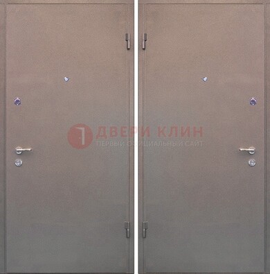 Серая железная дверь с порошковым окрасом ДП-166 в Сочи