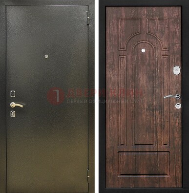 Темно-серая металлическая дверь с порошковым покрытием и МДФ коричневая ДП-292 в Волоколамске