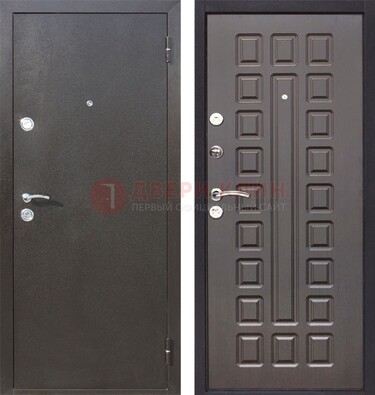Коричневая железная дверь с порошковым окрасом ДП-63 в Волоколамске