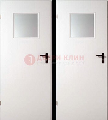 Белая железная противопожарная дверь с декоративной вставкой ДПП-6 в Волоколамске
