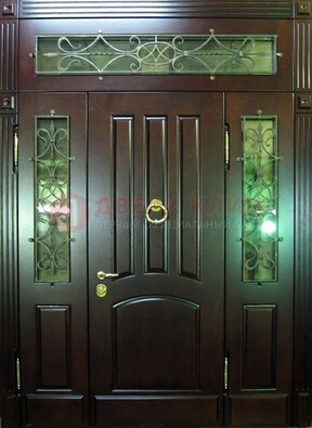 Стальная парадная дверь со стеклом и ковкой ДПР-18 для деревянного дома в Волоколамске