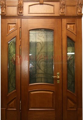 Парадная дверь со стеклянными вставками и ковкой ДПР-36 для дома в Волоколамске