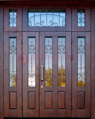 Парадная дверь с прямоугольными стеклянными вставками ДПР-5 для частного дома в Волоколамске