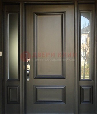 Парадная дверь с отделкой массив ДПР-65 в загородный дом в Волоколамске