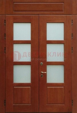 Металлическая парадная дверь со стеклом ДПР-69 для загородного дома в Санкт-Петербурге