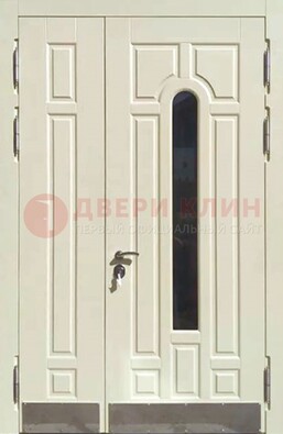 Белая двухстворчатая металлическая дверь со стеклом ДС-71 в Волоколамске