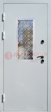 Серая металлическая дверь со стеклом и ковкой ДС-75 в Волоколамске