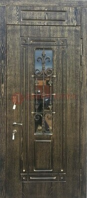 Зеленая входная дверь со стеклом и ковкой ДСК-67 в Волоколамске
