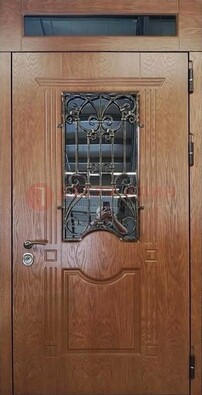 Металлическая входная дверь со стеклом и ковкой для дома ДСК-96 в Волоколамске