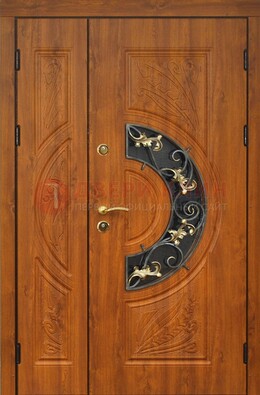Входная дверь цвета золотой дуб с виноритом и ковкой ДВТ-176 в Волоколамске