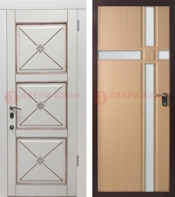 Коричневая уличная дверь с виноритом и МДФ Белый дуб с зеркалом ДЗ-94 в Волоколамске